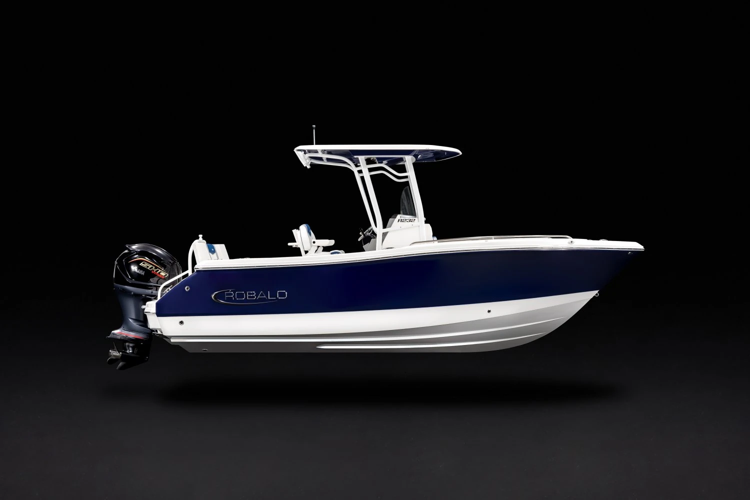 Robalo R232EX